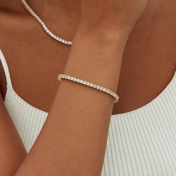 Silver Sparkly Cubic Zirconia Gemstone Bracelet - Picture 1 of 3
